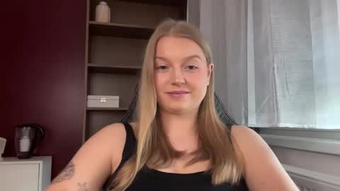 Erica online show from May 21, 11:30 am