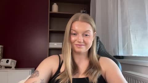 Erica online show from May 18, 1:50 pm