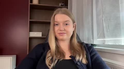 Erica online show from May 16, 10:36 am