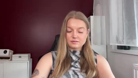 Erica online show from May 13, 7:47 am