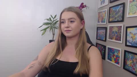Erica online show from December 11, 5:14 pm