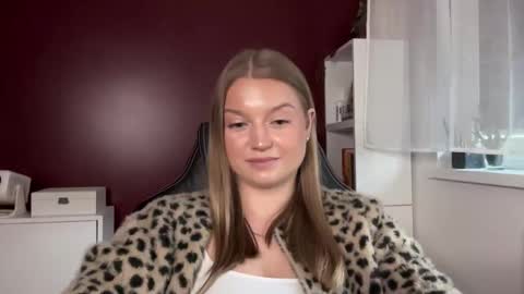 Erica online show from May 7, 1:59 pm