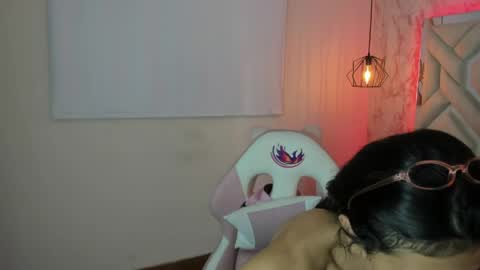 mystical_meteor online show from May 5, 7:50 pm