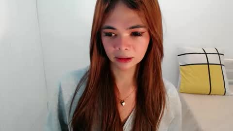 Krestine Mae online show from May 18, 6:30 am