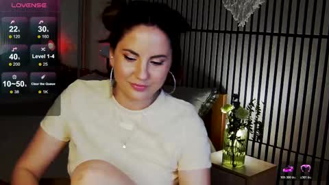 Angeline online show from May 21, 8:29 pm