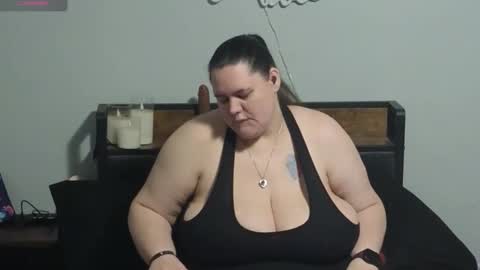 Mzjuicybootay online show from May 15, 11:13 am