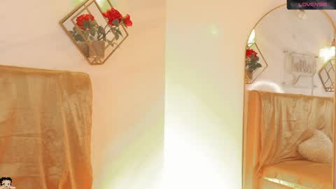 naamah_b online show from May 9, 3:14 pm