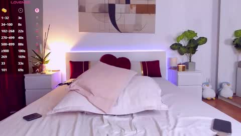 Nadia online show from October 29, 5:15 pm