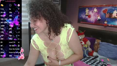 nadia_84 online show from December 6, 9:12 pm