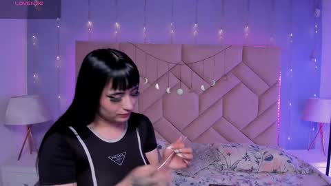 Naenia online show from April 1, 3:40 am