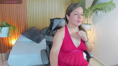 N A H I A online show from February 13, 1:24 pm