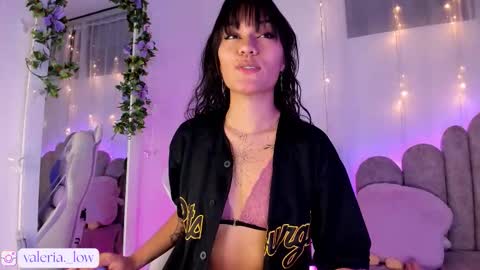 nahialov online show from March 19, 2:05 am