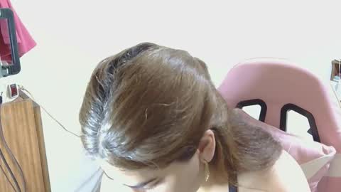 nahiarabiel online show from May 6, 6:56 pm