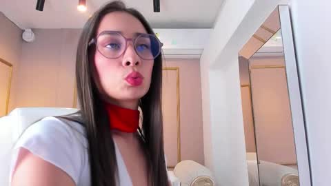 Nahimi online show from January 9, 7:40 pm