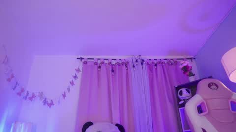 nahomy 2308 online show from May 12, 4:13 pm