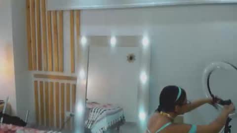 nai_blue online show from October 2, 5:01 am