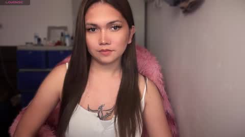 MARY MAE online show from March 11, 10:52 am