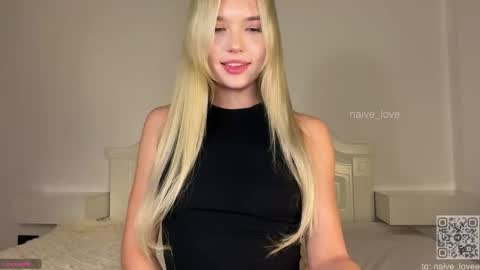 Mia online show from December 1, 10:45 pm