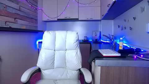 Nally online show from March 5, 1:45 am