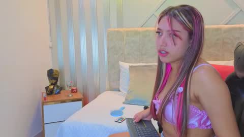 nami_sweet_ online show from November 2, 4:21 pm