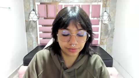 nami_usagi online show from December 11, 11:08 am