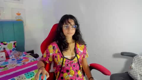 nanami_owo online show from September 19, 2:32 am
