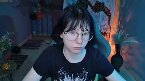 nancymartinez online show from October 27, 5:03 am