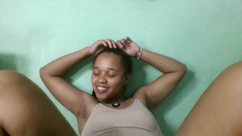 nandrianina416143 online show from April 29, 6:02 pm