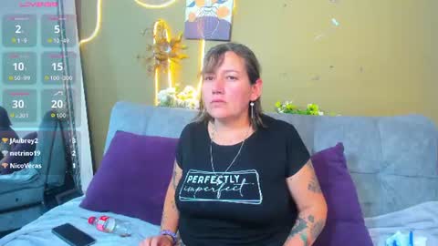 nany_gp online show from August 3, 7:52 pm
