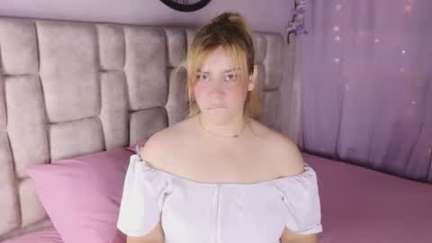 nanymatrioska online show from June 26, 1:12 pm