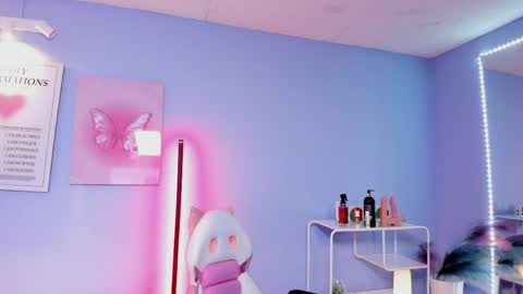 Naomi online show from April 2, 7:22 pm