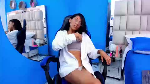 naomi_sara online show from September 15, 8:27 pm