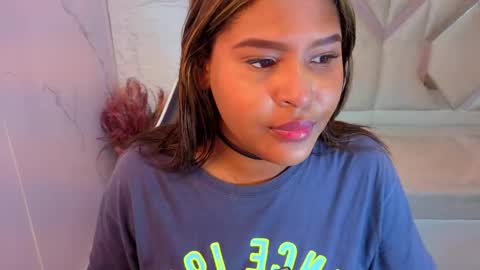 Naomi  online show from May 26, 12:48 pm
