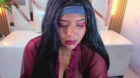 Naomi  online show from May 16, 12:37 pm