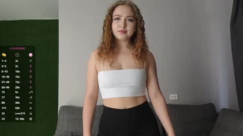 Naomi online show from April 1, 8:04 am