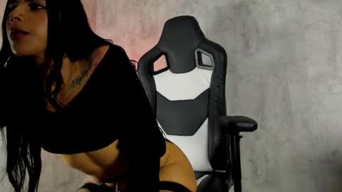 Heidy  online show from May 13, 4:51 am