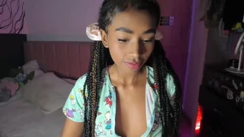 Snapshot of naomii1020 chatting on February 26, 12:52 am Naomii online show from February 26, 12:52 am