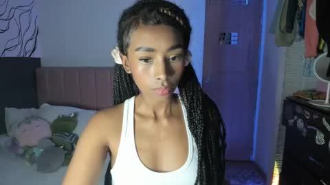 Snapshot of naomii1020 chatting on February 27, 12:54 am Naomii online show from February 27, 12:54 am
