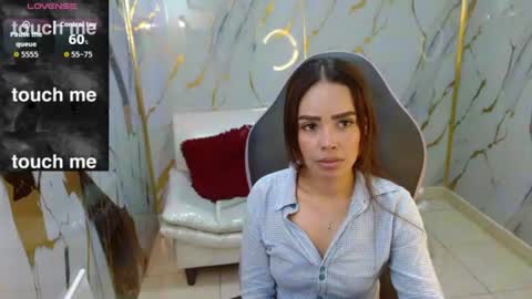 Naomis online show from August 4, 3:07 pm