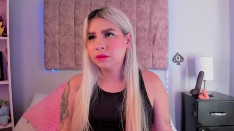 Laura  online show from February 19, 7:52 am