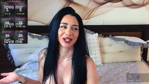 NaomiScarlett online show from May 18, 6:08 am