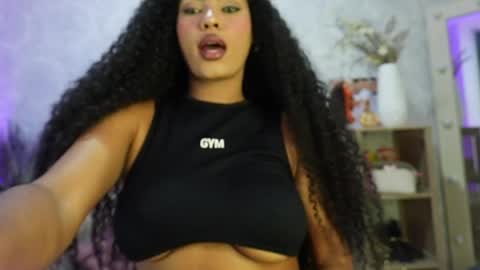 Naomi     online show from April 30, 4:39 am