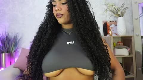 Naomi     online show from May 3, 6:17 am