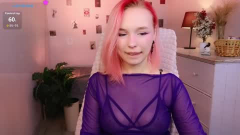 Naomi online show from May 6, 8:46 pm