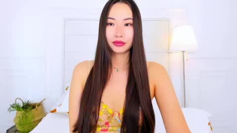 Naomi online show from February 17, 2:33 am