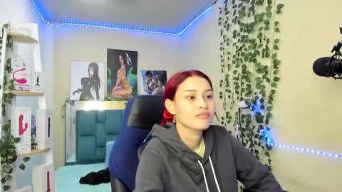 naomy online show from February 16, 7:27 pm