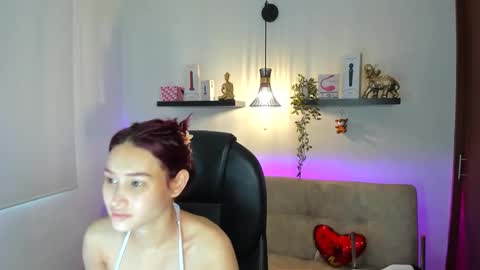 Naomy Stanley online show from May 10, 9:28 pm