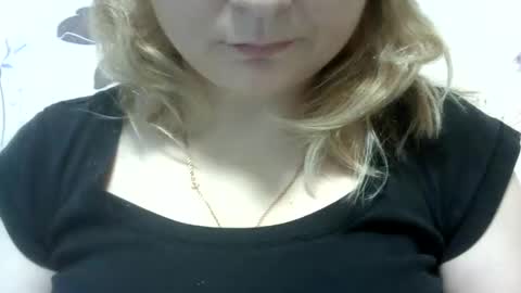 Snapshot of narcisjill chatting on December 19, 11:07 am NarcisJill online show from December 19, 11:07 am