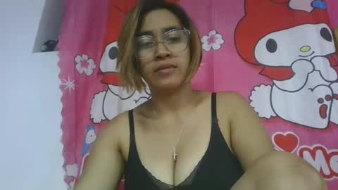 narindra884634 online show from May 3, 12:08 pm