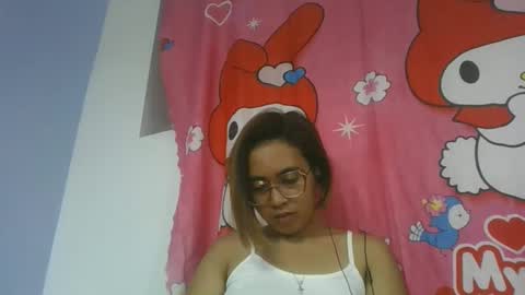 narindra884634 online show from May 5, 2:09 pm